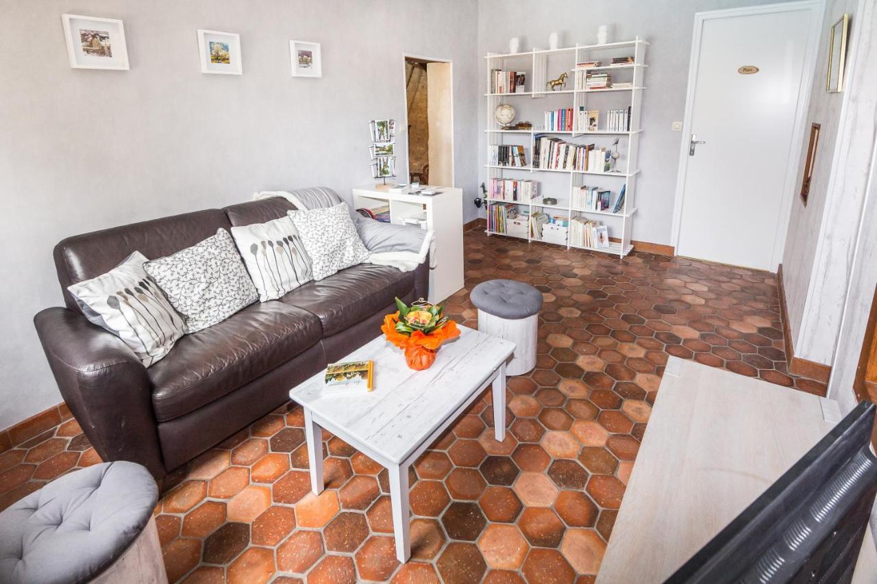Escolives-Sainte-Camille Entre Canal Et Vignes Bed & Breakfast エクステリア 写真